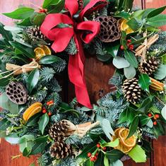 Christmas Door Wreath - Traditional